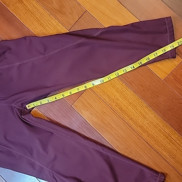 Lululemon Crop 19"  Maroon Cassis   Size 10 - Picture 7 of 10